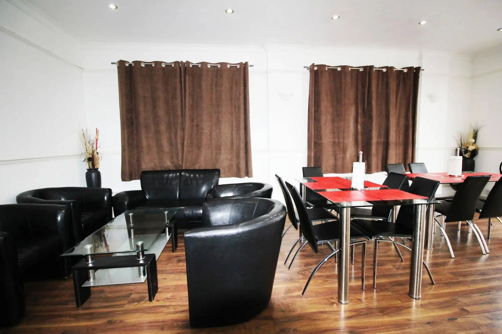 Photo - Flexistay Norbury Aparthotel