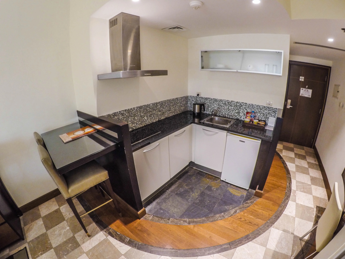 Foto - Number One Tower Suites