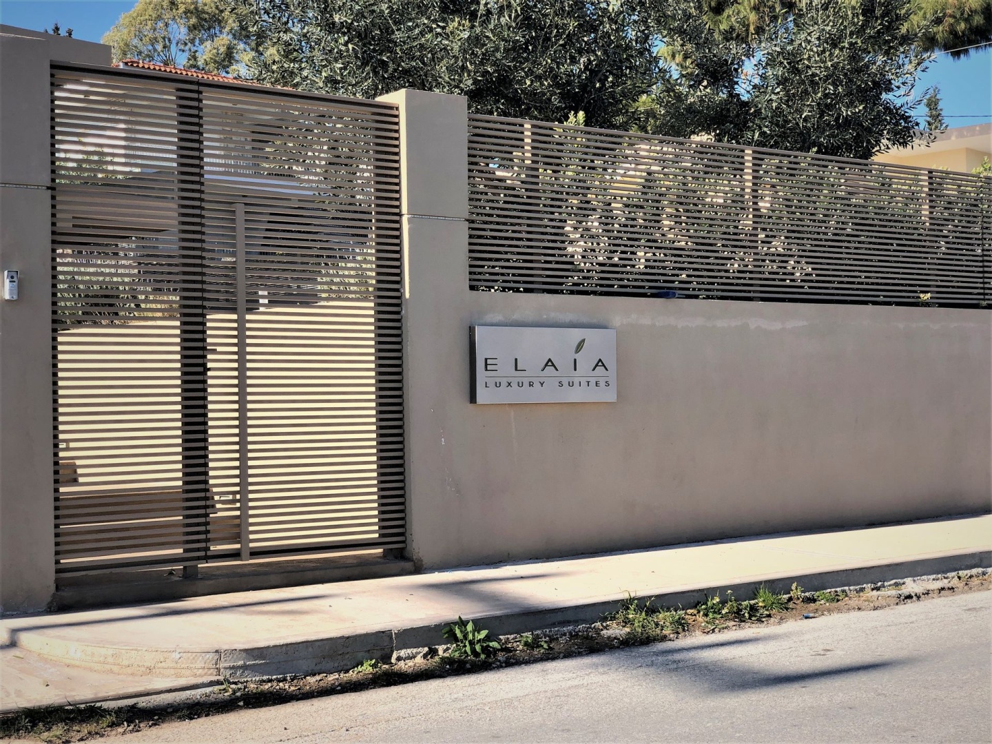 Elaia Luxury Suites
