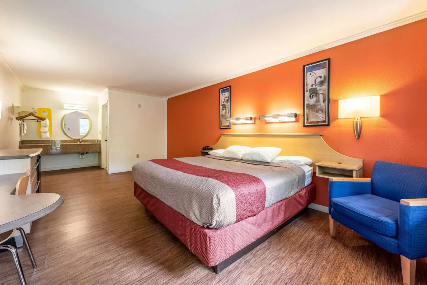 Photo - Motel 6-Gatlinburg, TN - Smoky Mountains