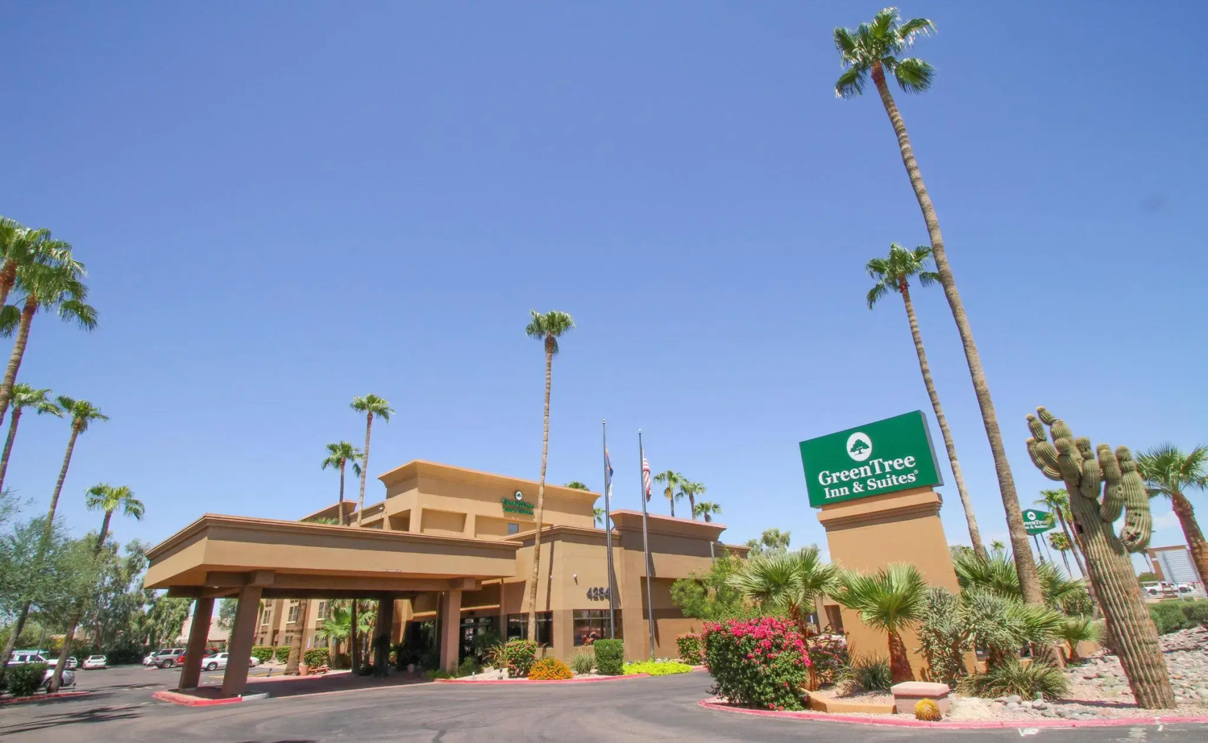 Photo - GreenTree Inn & Suites Phoenix Sky Harbor