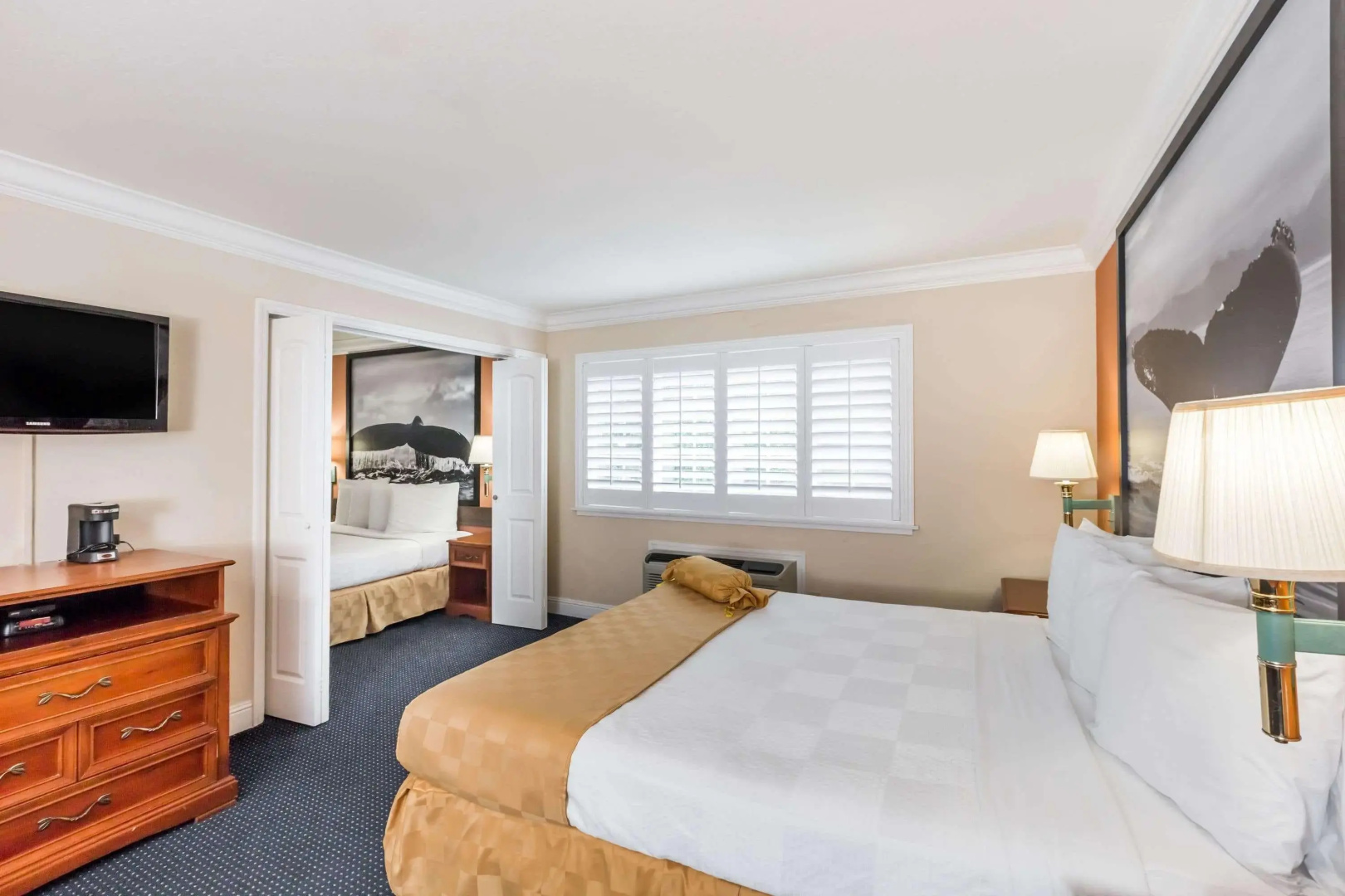 Photo - Aura Inn Monterey