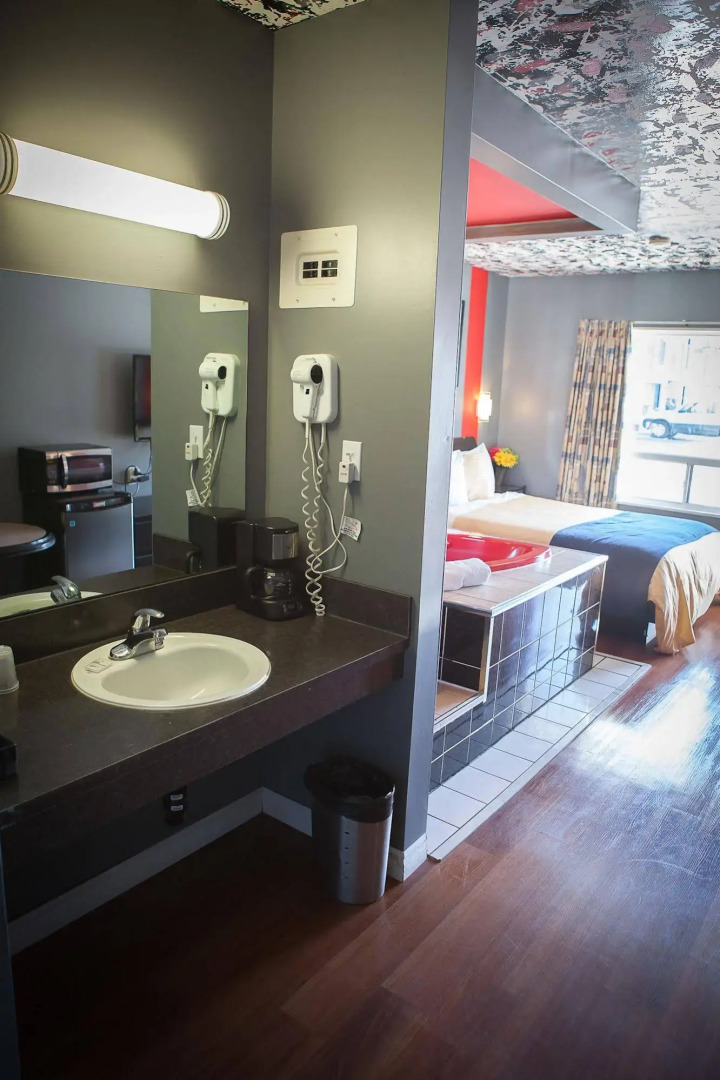 Photo - Villager Lodge Niagara Falls