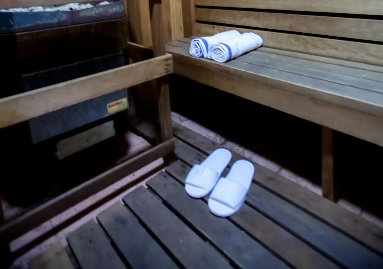 Photo - Best Western Premier Toronto Airport Carlingview Hotel