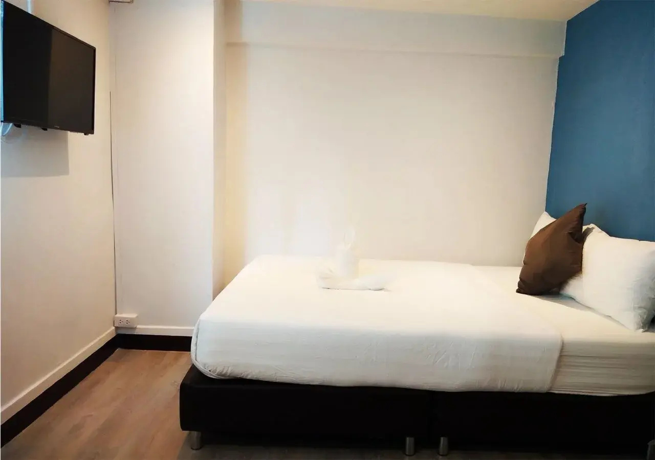 Photo - Sleep with Me Bangkok - BTS Phra Khanong