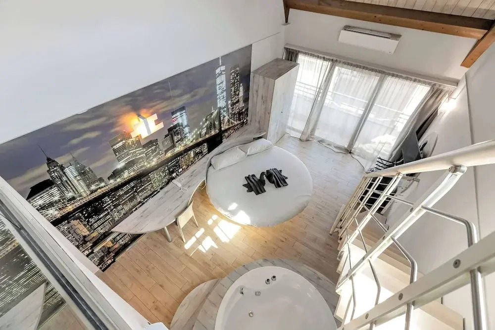 Photo - Suite A Tema