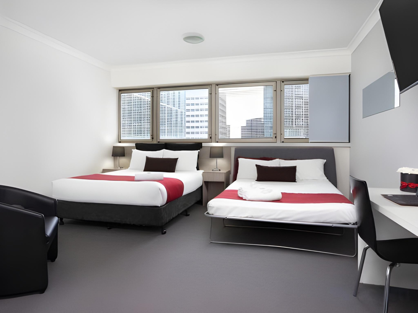 Photo - George Hotel Brisbane, Independent Collection by EVT