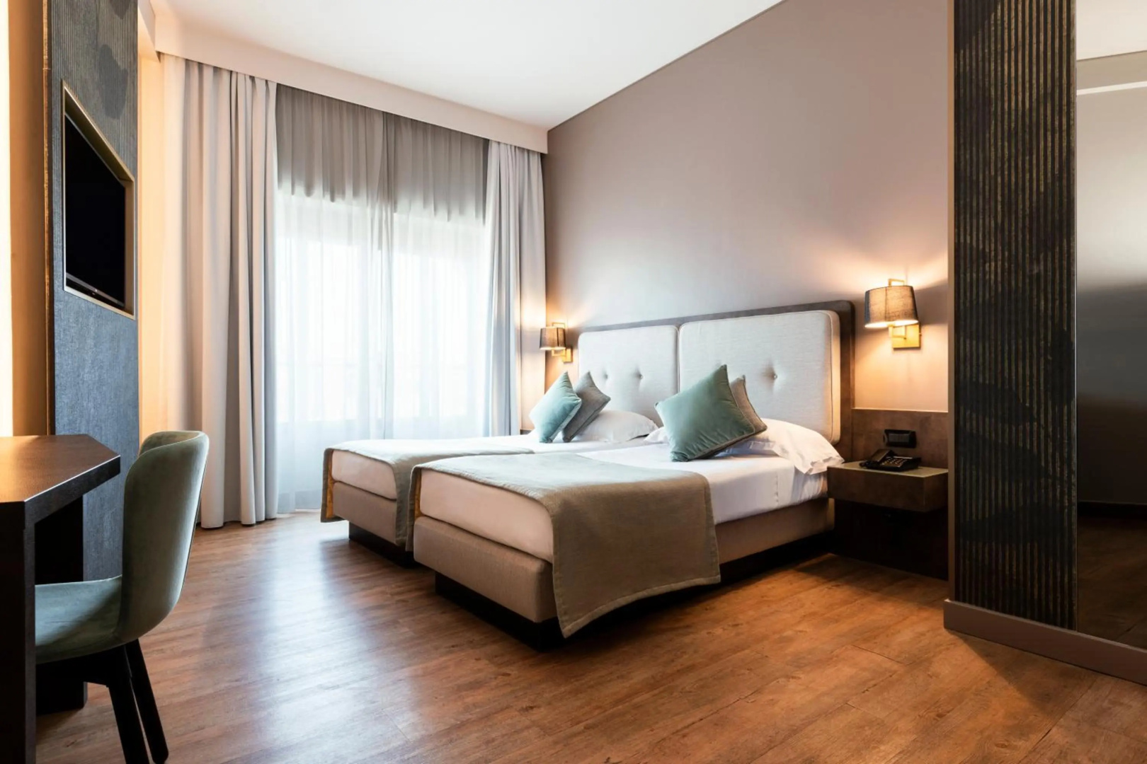 Photo - Mokinba Hotels King
