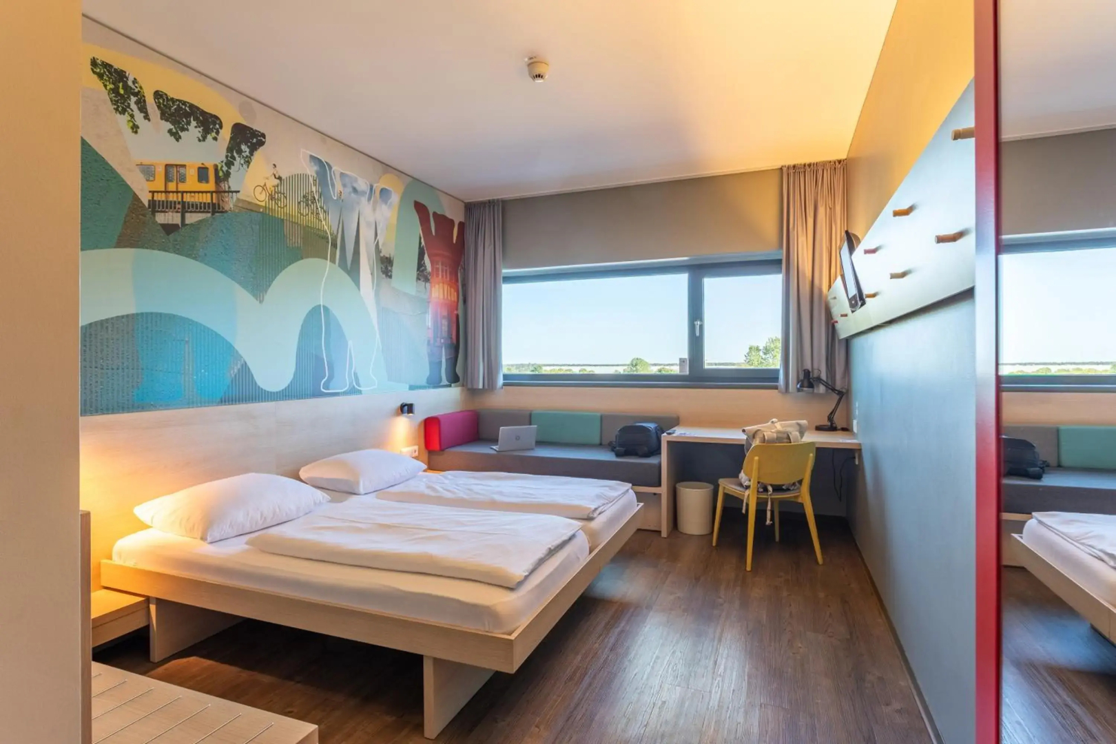 Foto - MEININGER Hotel Berlin Airport