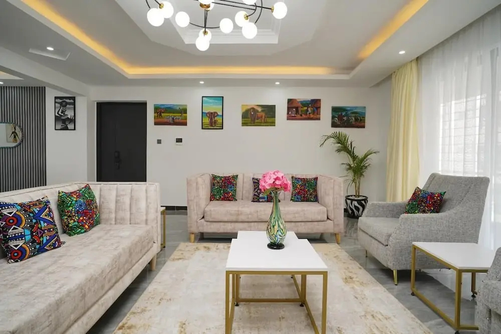 Lux Suites Platinum Oak Residency