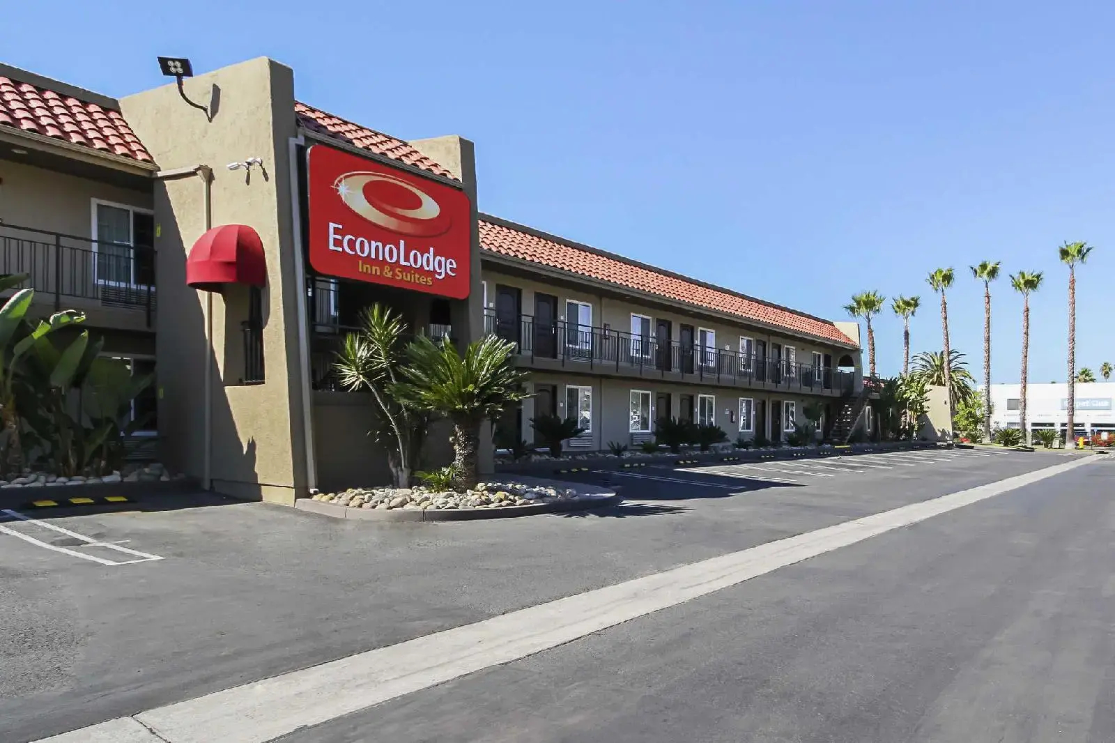 Photo - Econo Lodge Inn & Suites Escondido Downtown