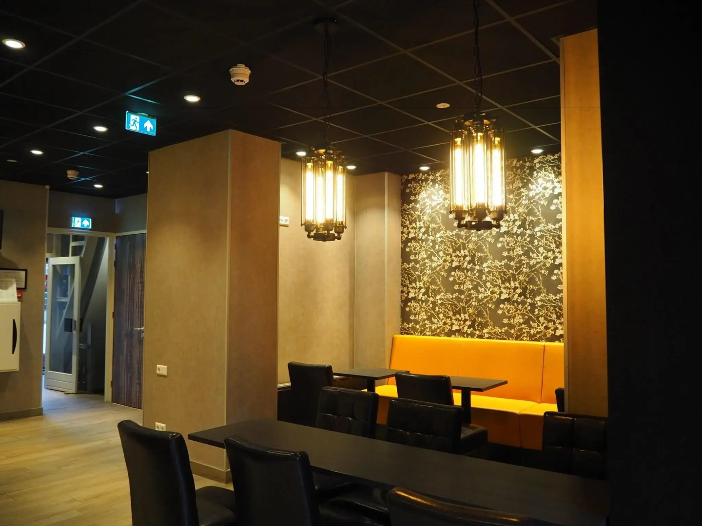 Photo - Blossoms City Hotel