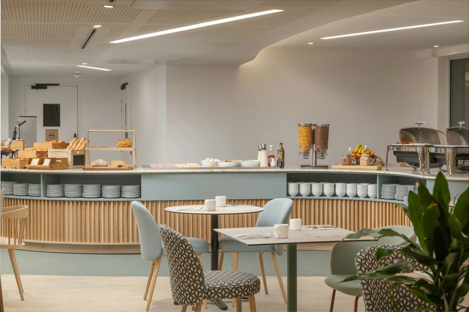 Photo - Hampton By Hilton Paris Charles De Gaulle Airport