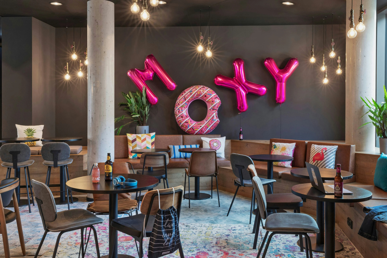 Photo - Moxy Hamburg Altona