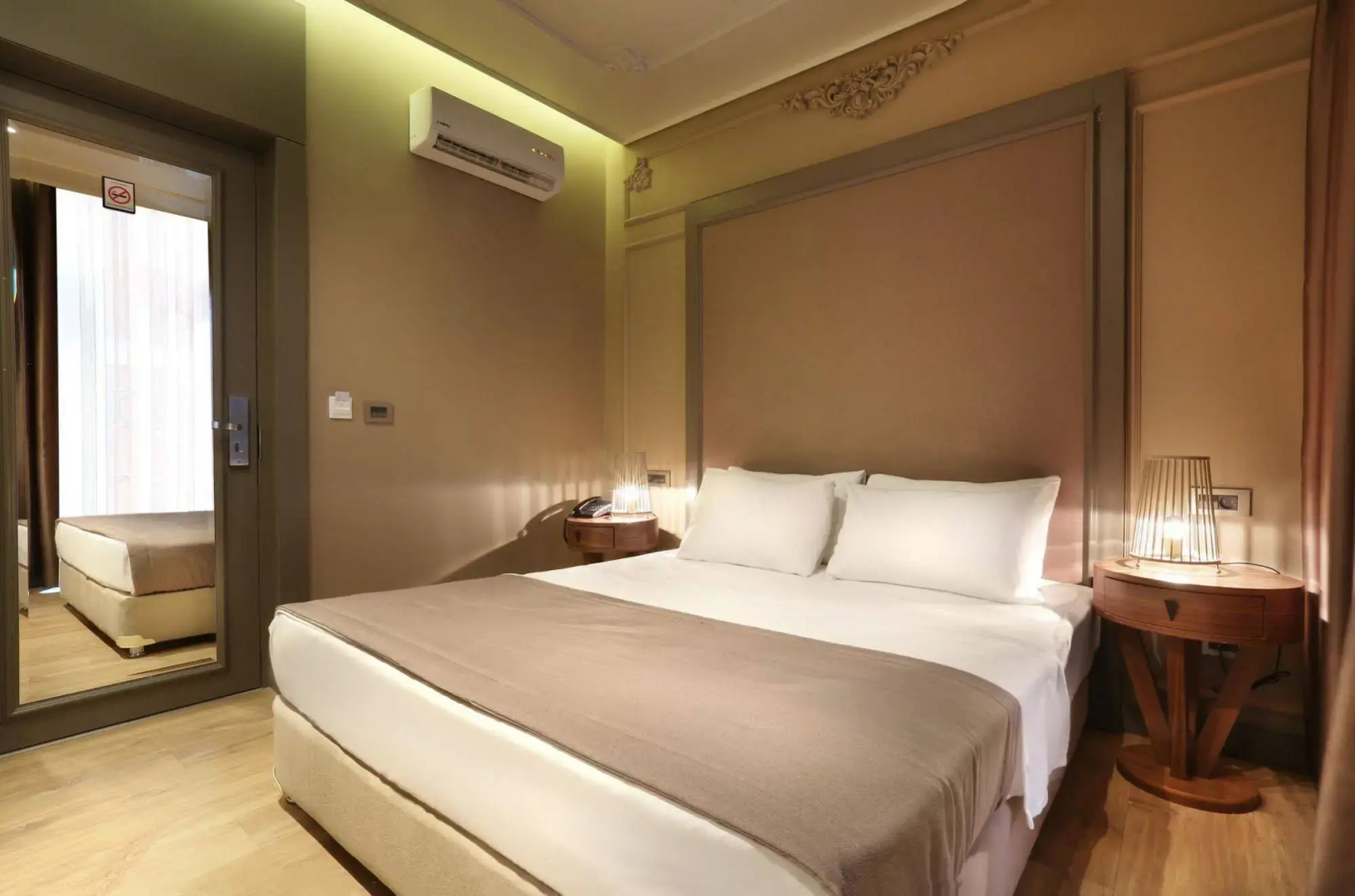 Photo - Taksim Premium Hotel
