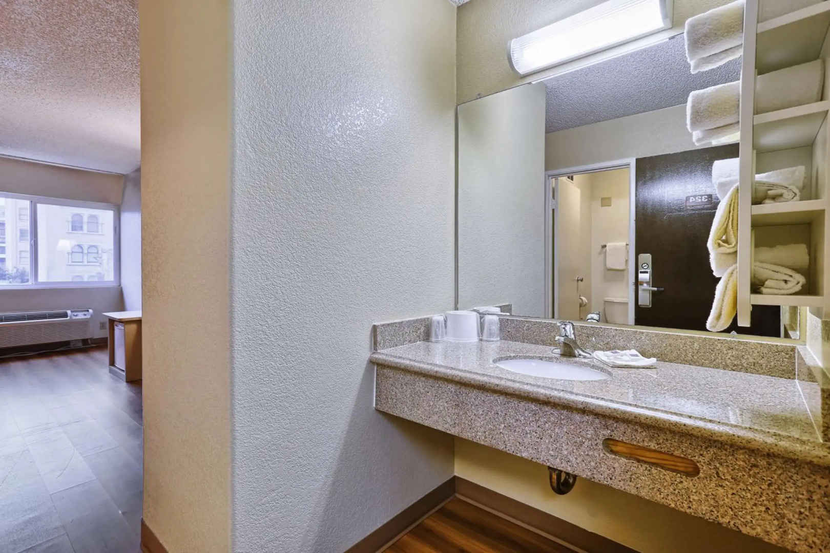 Photo - Cathedral Hill Hotel