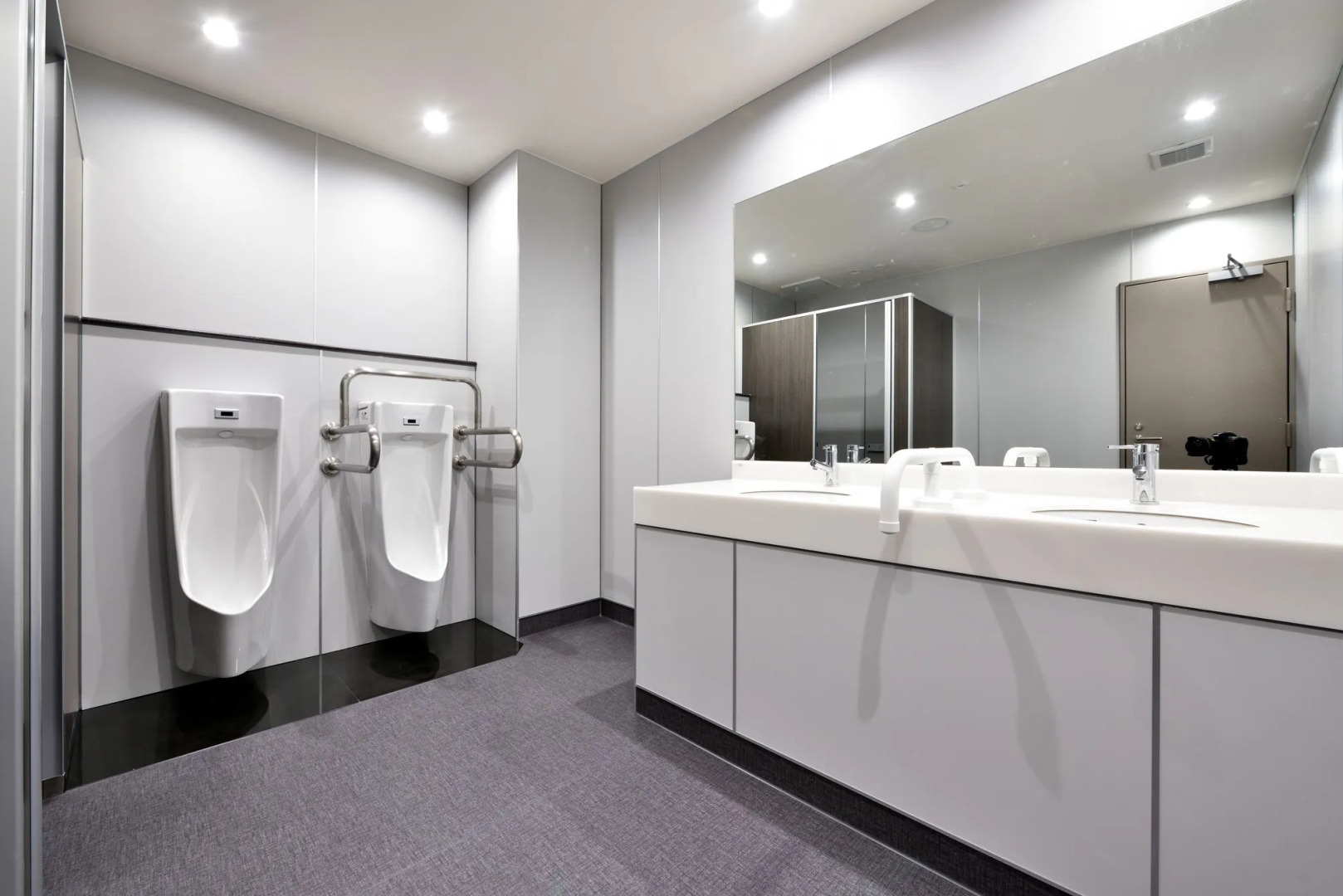 Foto - Lub d Osaka Honmachi - Near Dotonbori & Next to Hommachi Station