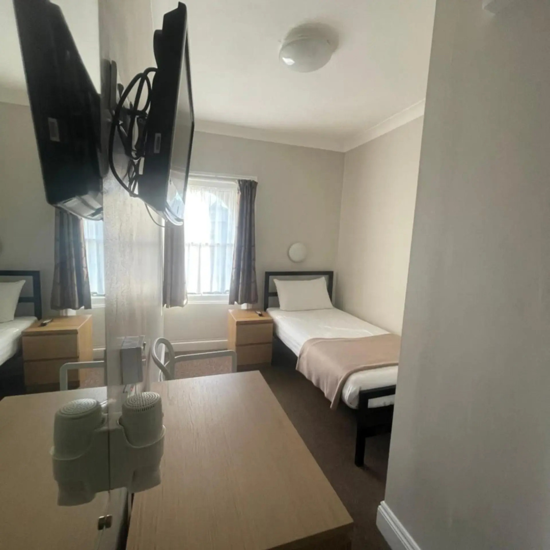 Photo - Lords Hotel