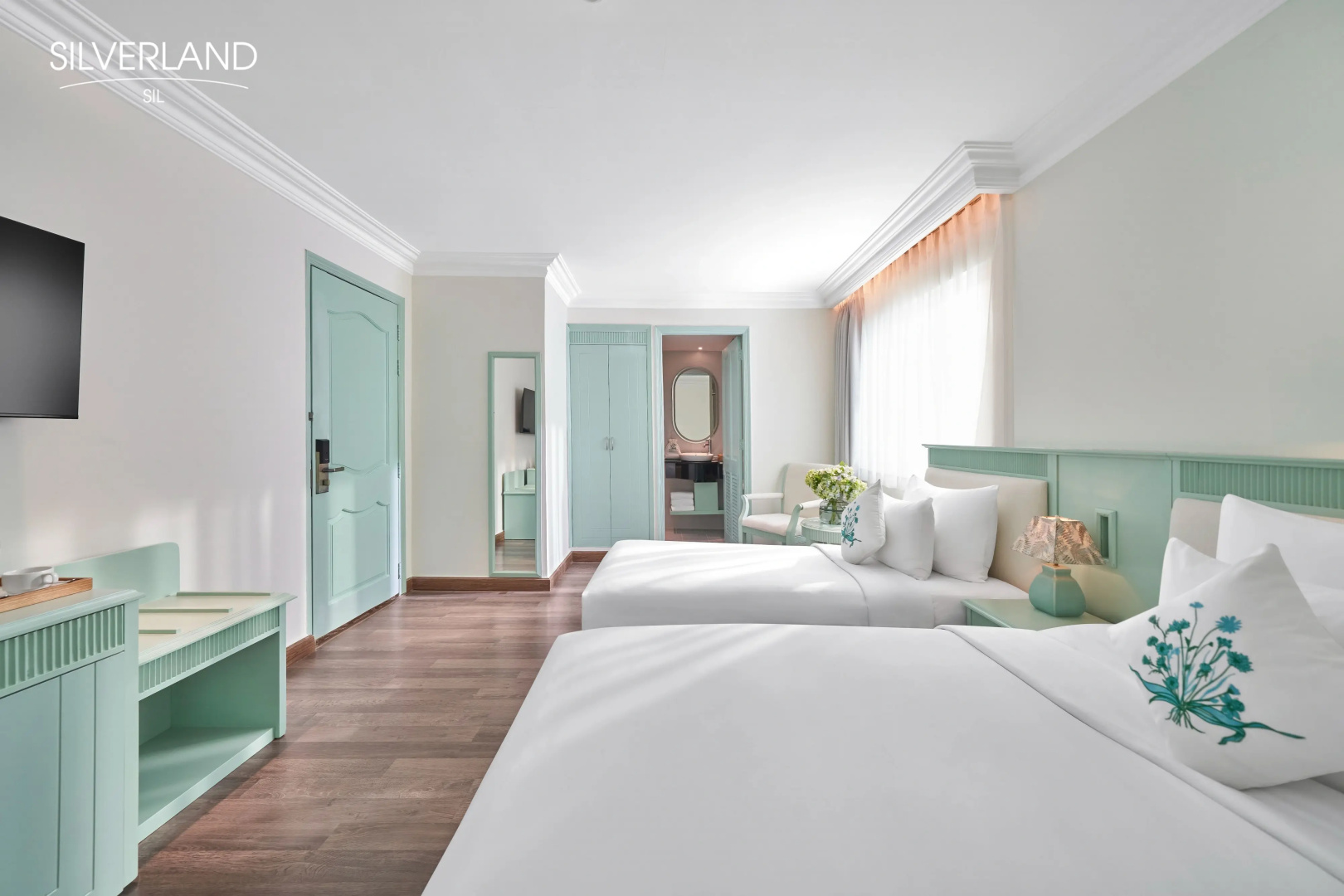 Photo - Silverland Sil Hotel