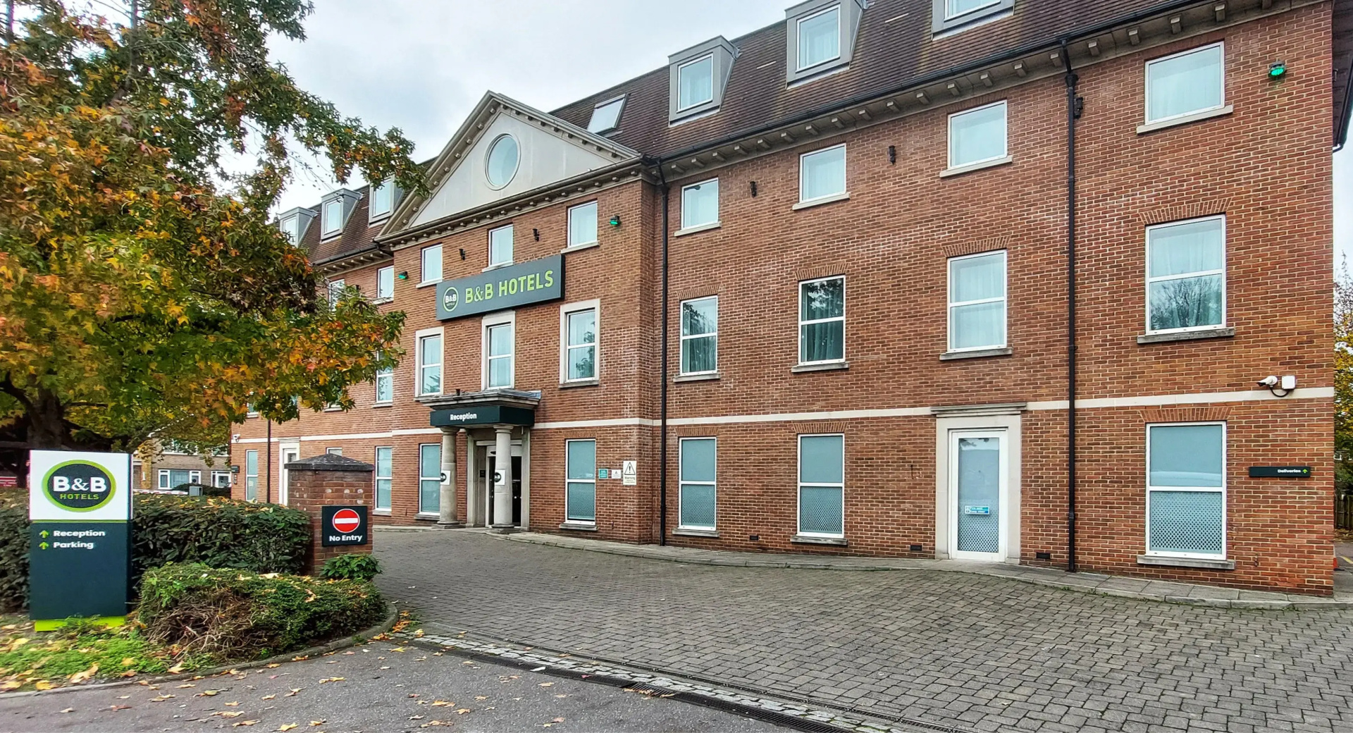 Photo - B&B Hotel London Heathrow Hotel