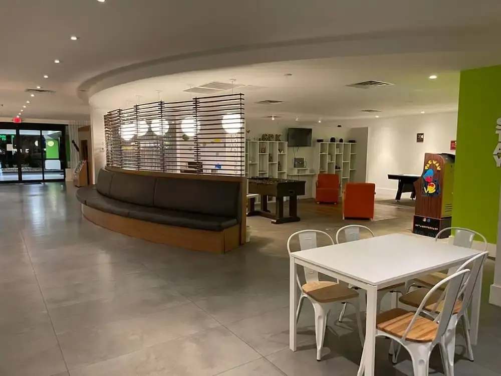 Photo - Newly Room in cozy hotel with Super location to the Parks