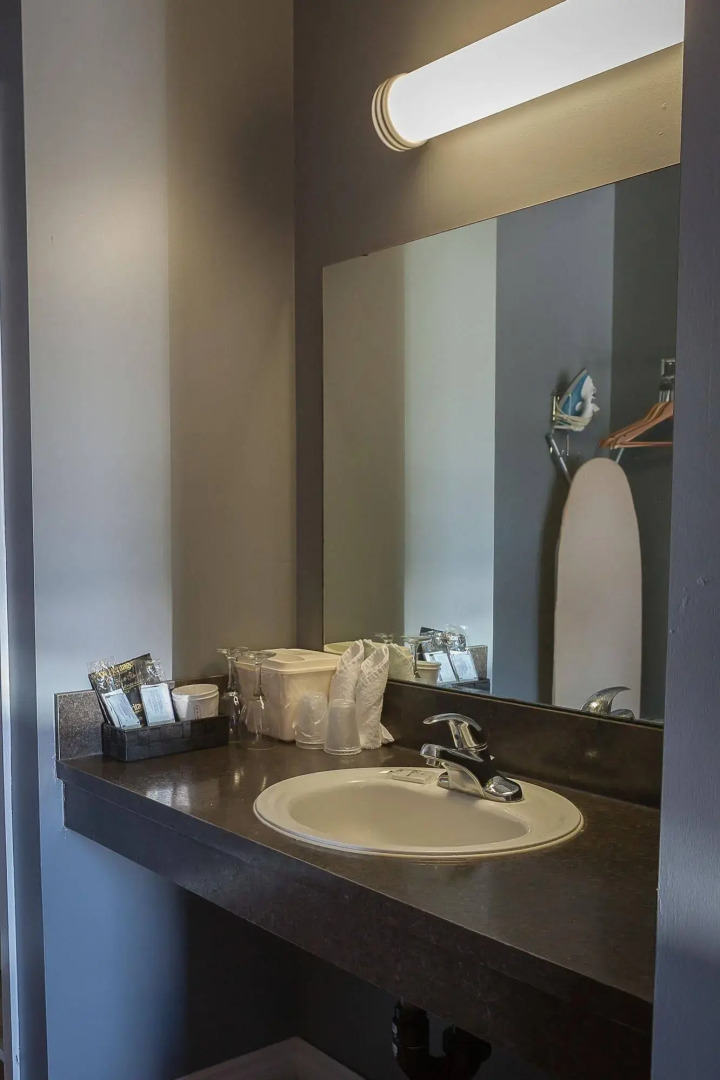 Photo - Villager Lodge Niagara Falls