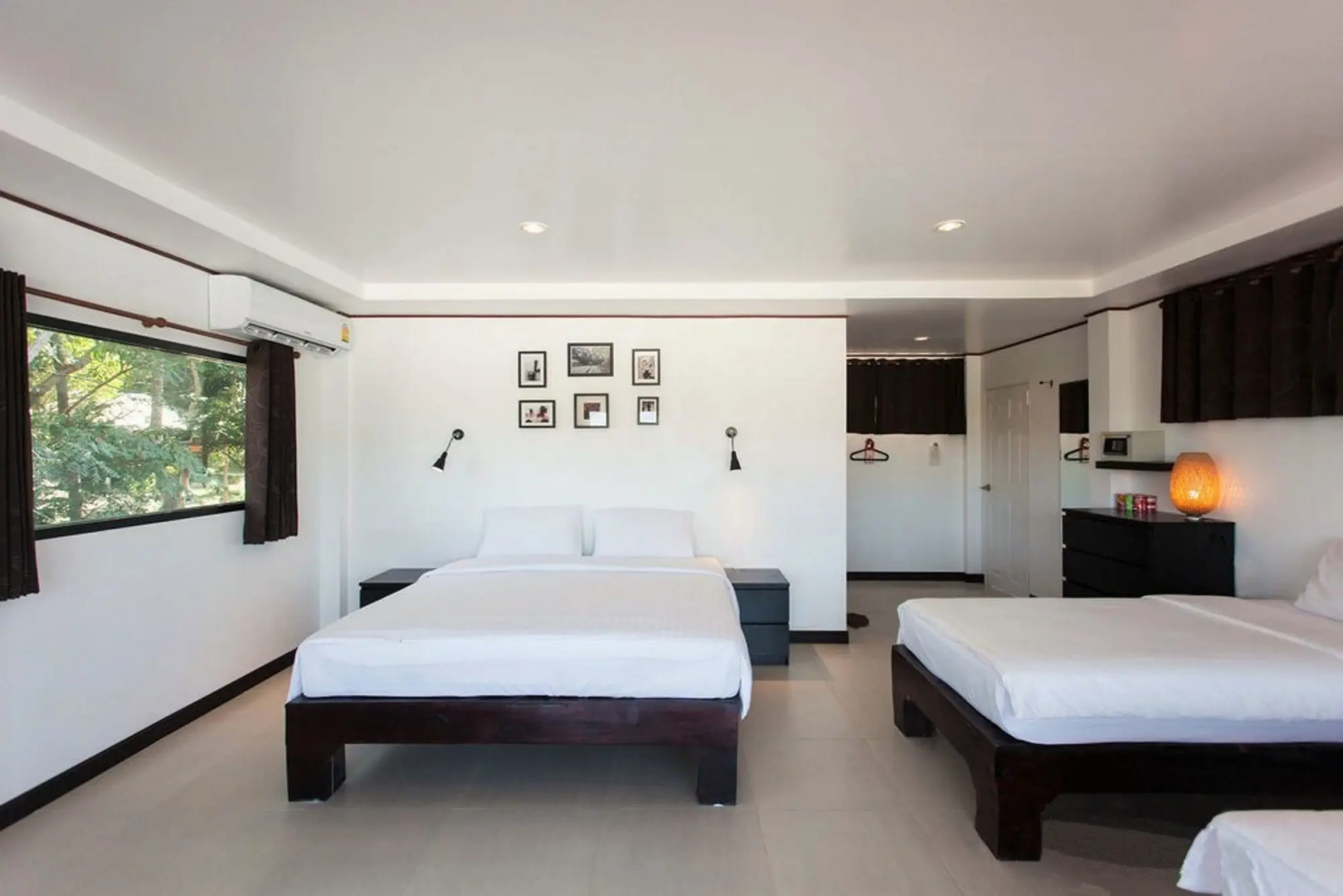 Photo - The Reef Hotel & Studios