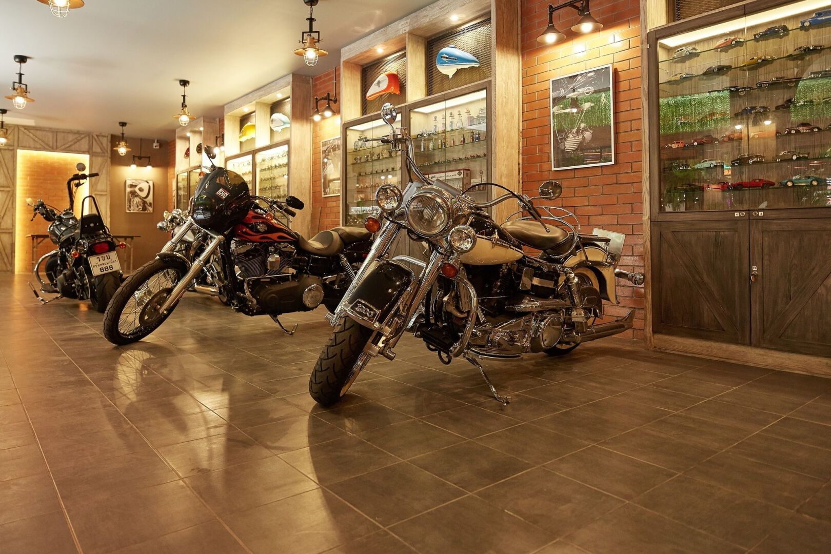 Photo - W22 by Burasari