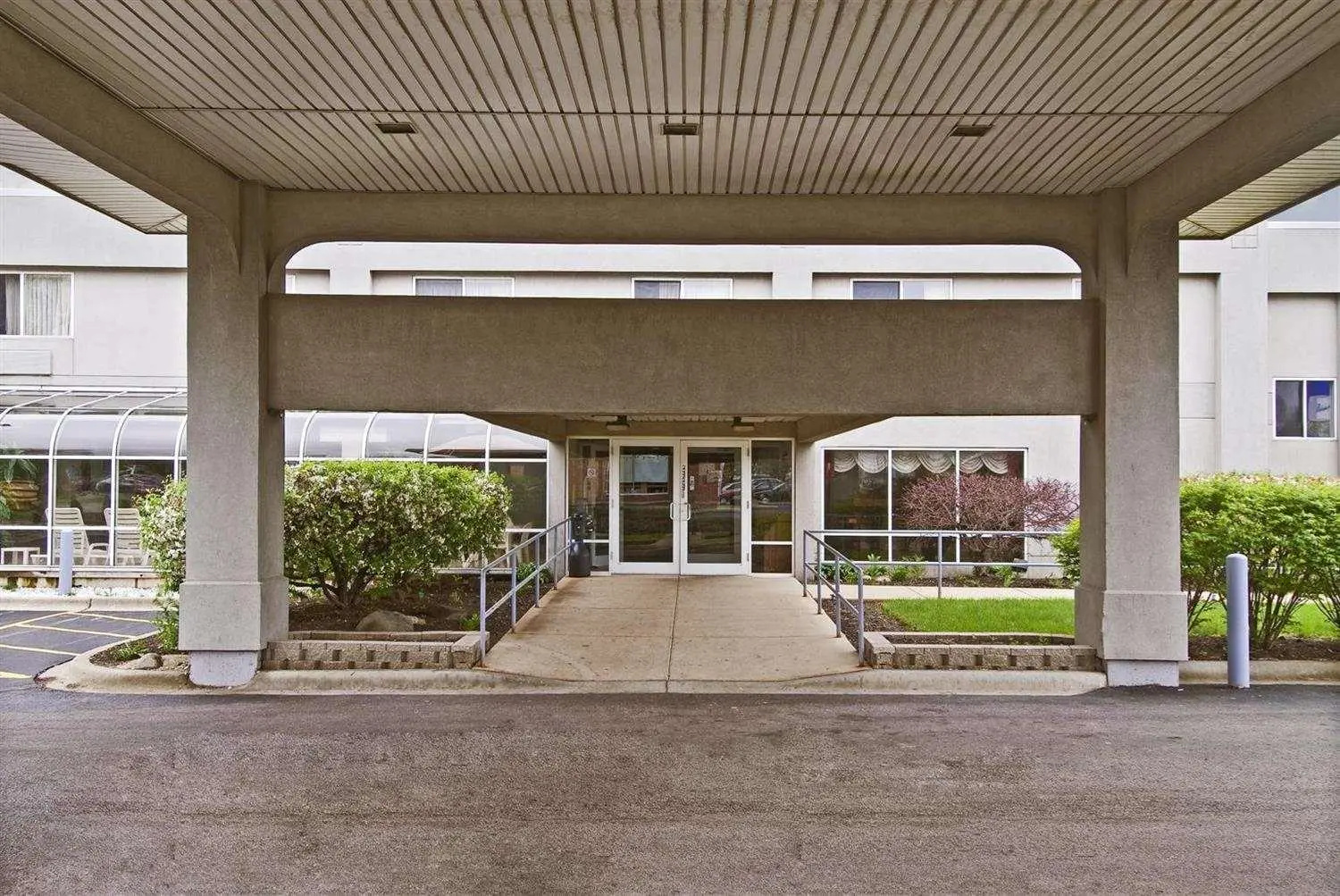 Photo - Americas Best Value Inn Waukegan