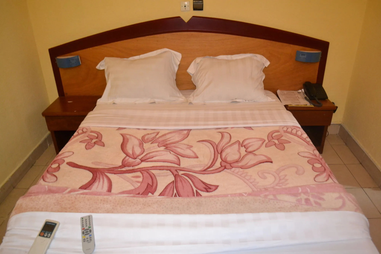 Hotel Akena City