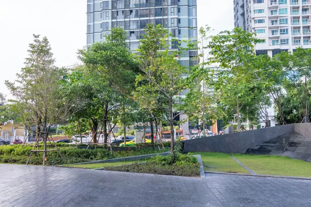 Photo - Queensland Hotel Bangkok