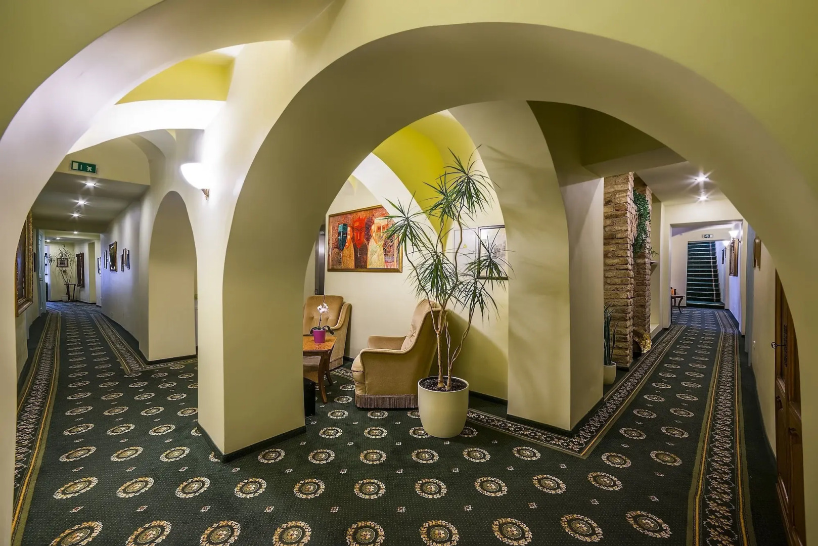 Photo - Shakespeare Boutique Hotel