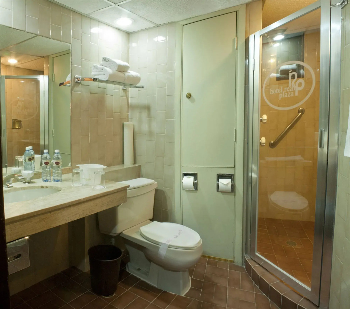 Photo - Hotel Real Plaza