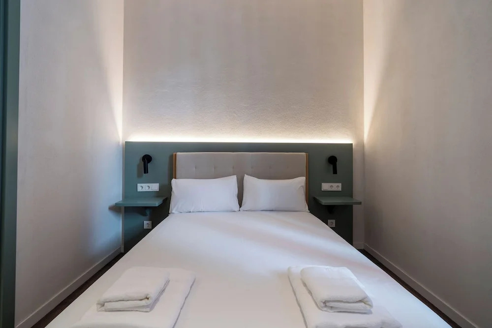 Foto - VLC HOST - Reina 168