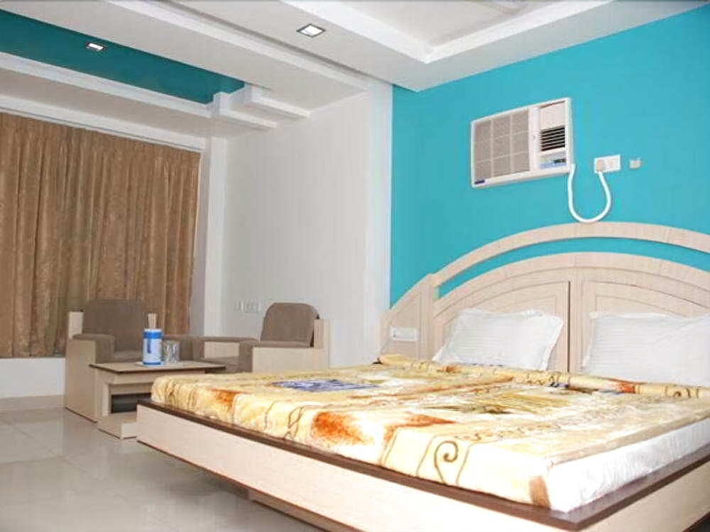 Hotel Ambassador