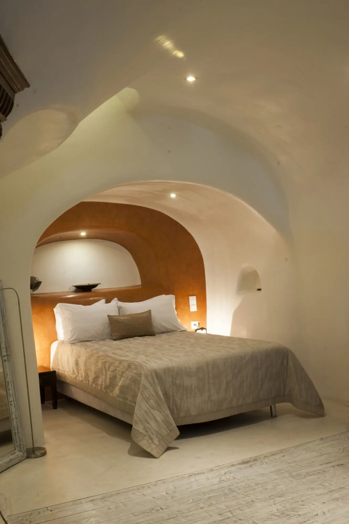 Photo - Heliophos Boutique Caves