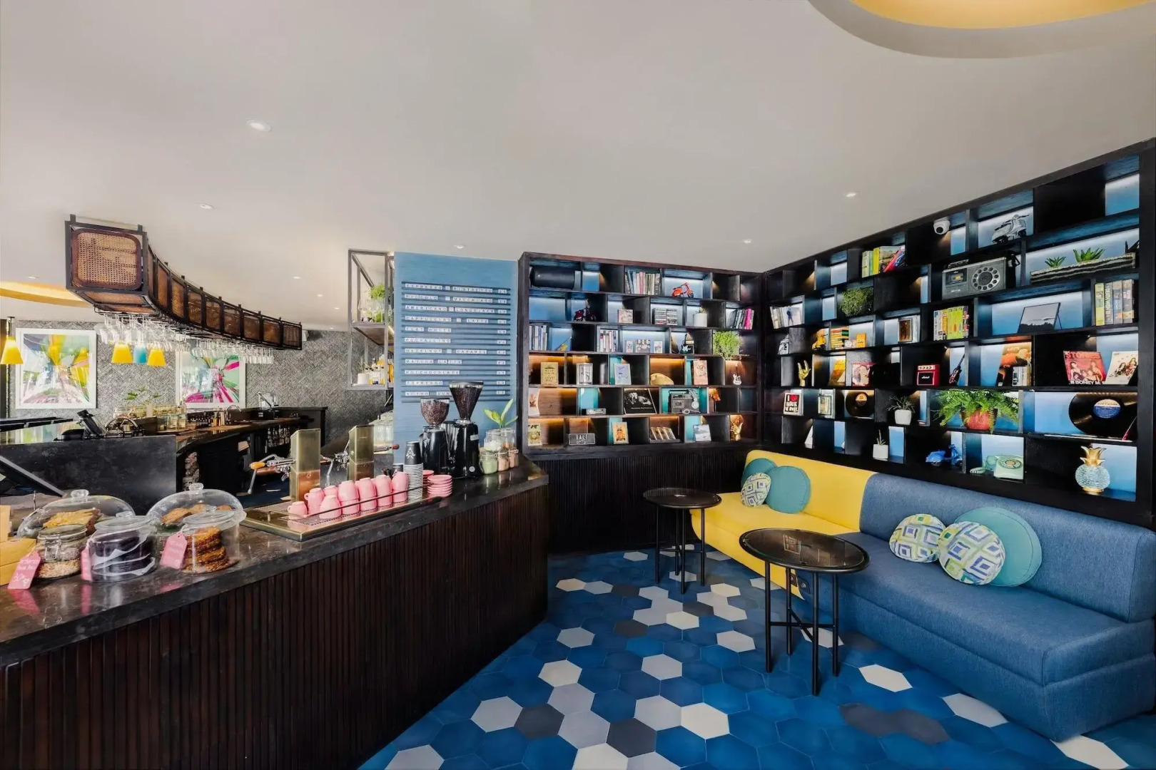 Photo - MAMAKA by Ovolo