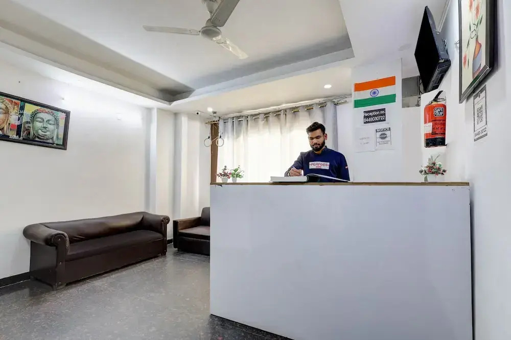 Photo - Mauryan Elite Hotel Qutab Minar Metro Station