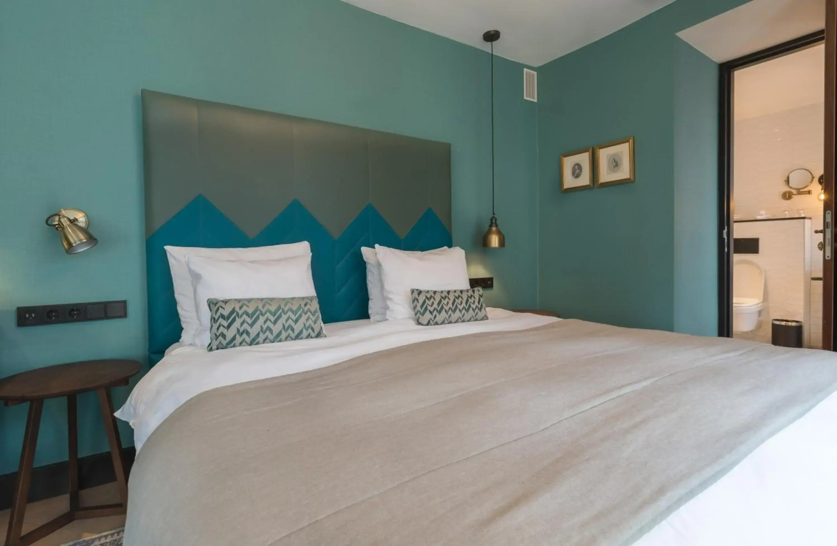 Photo - The Hendrick's Hotel