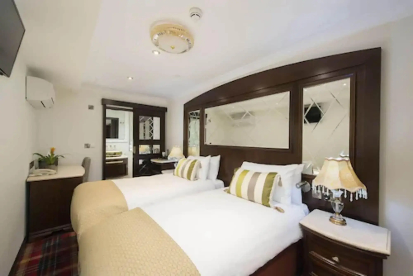 Photo - George Street Hotel