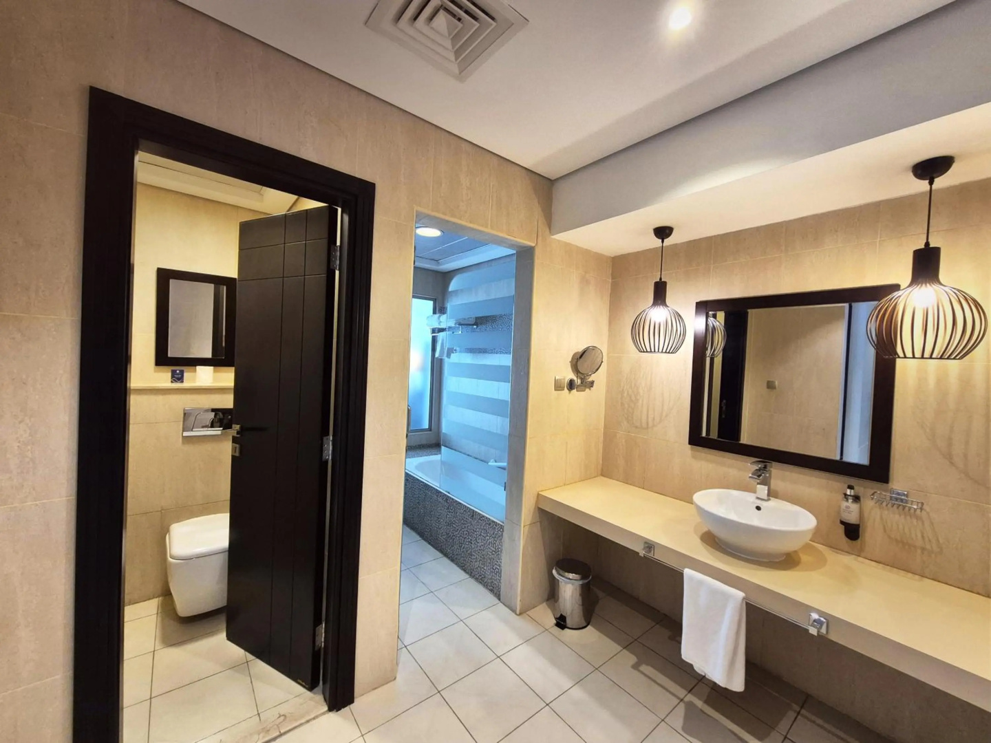 Photo - Signature Hotel Al Barsha