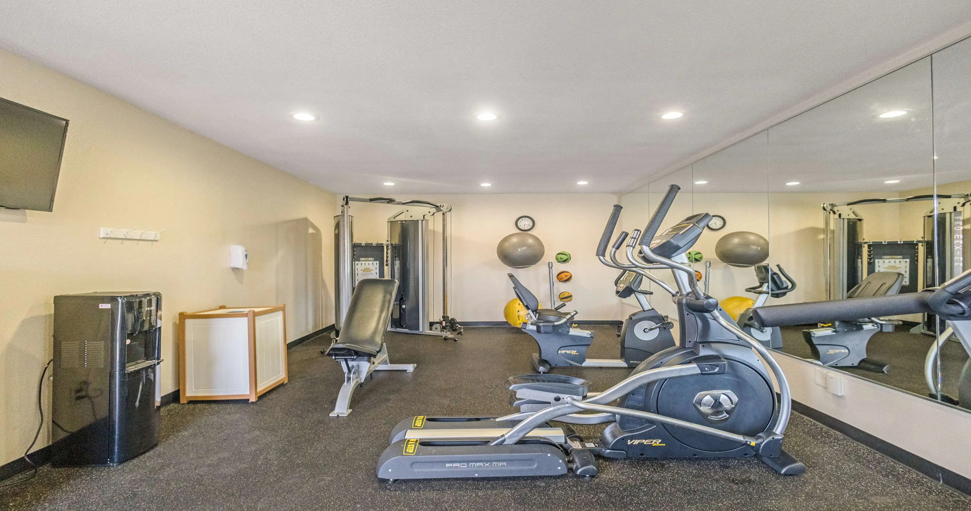 Photo - Best Western Roseville Inn