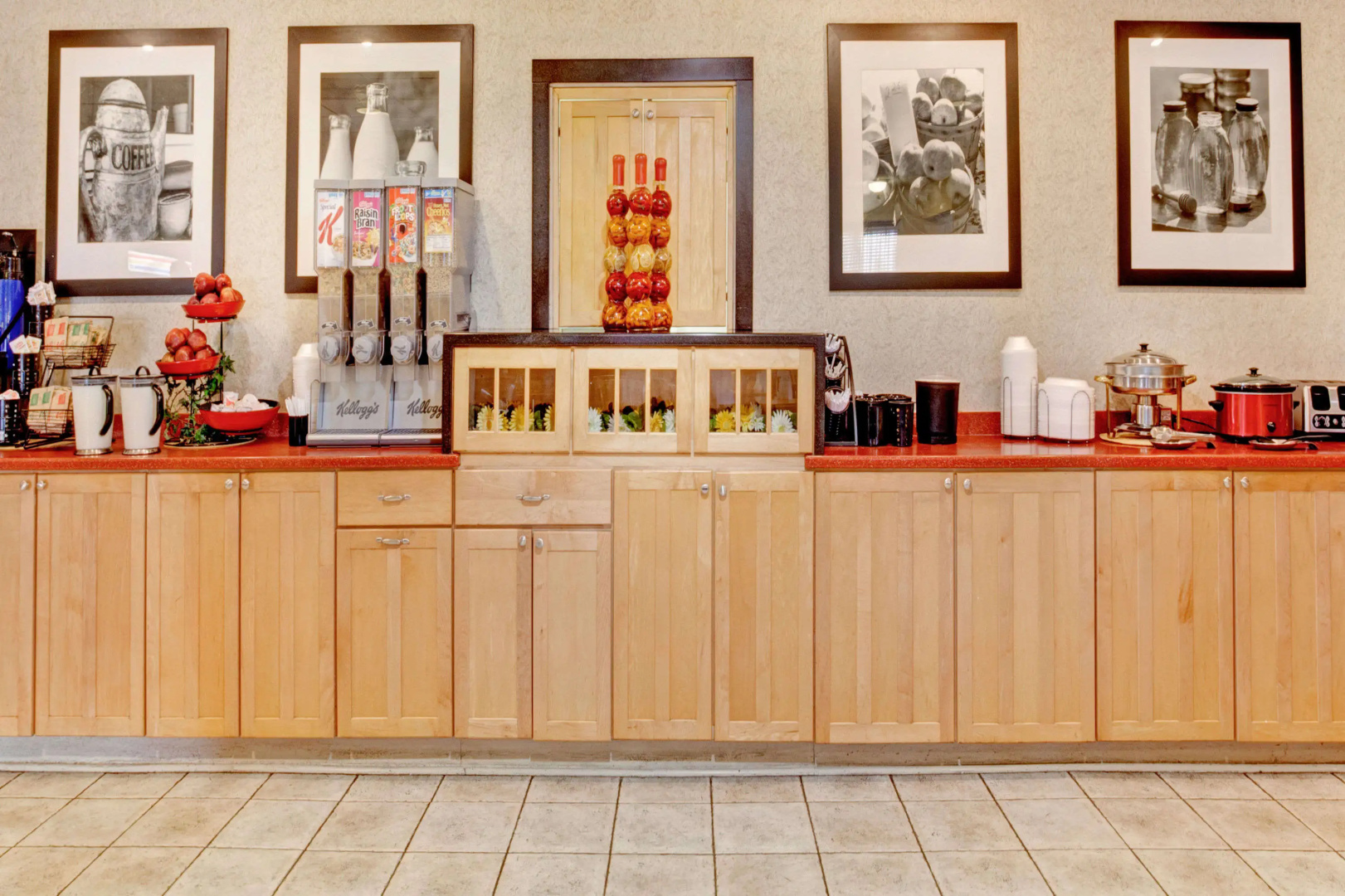 Foto - Ramada by Wyndham Tampa Westshore Airport South