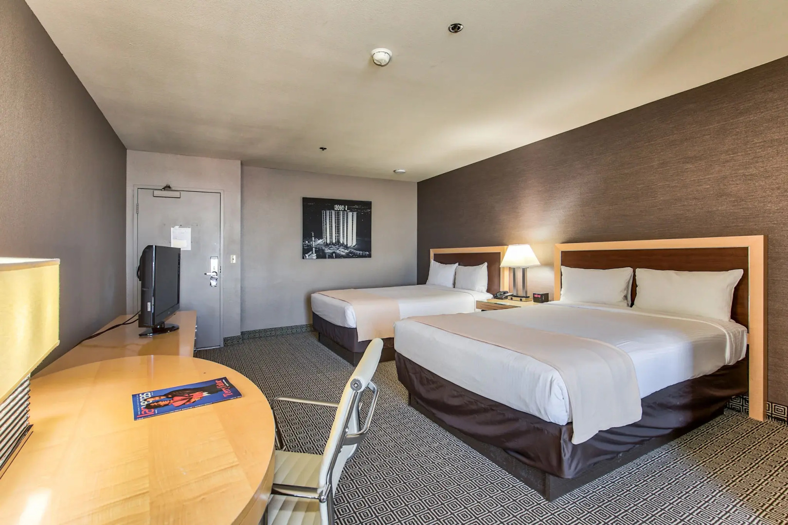 Photo - Plaza Hotel & Casino