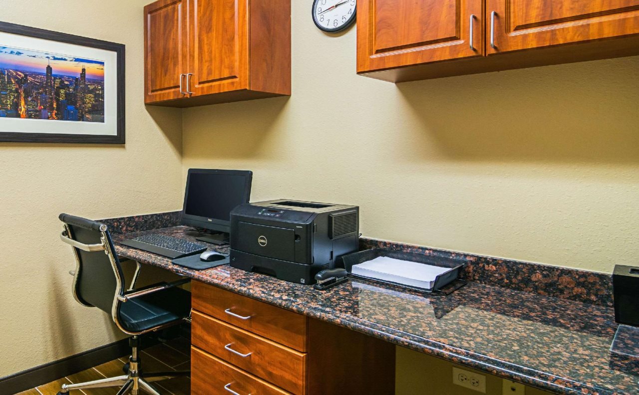 Photo - Comfort Suites Grayslake near Libertyville North