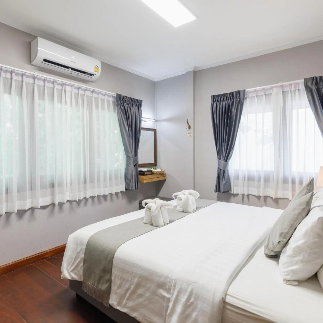 Photo - Le Charcoa Hotel