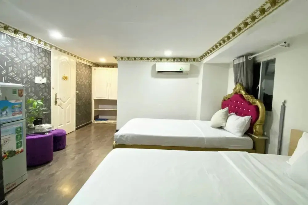 Foto - CROWNE MEOW BÙI VIỆN HOTEl 2