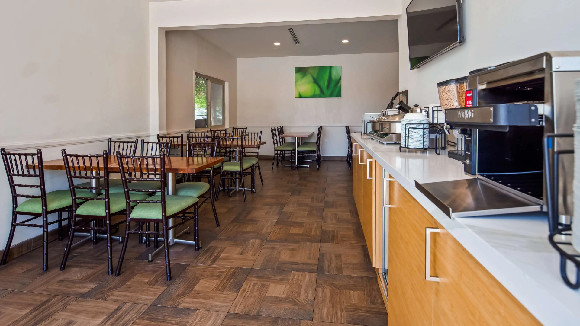 Photo - Best Western Plus Glendale