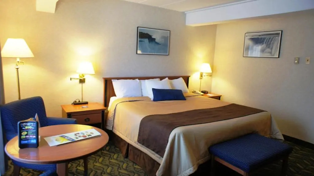 Foto - Travelodge by Wyndham Niagara Falls At the Falls