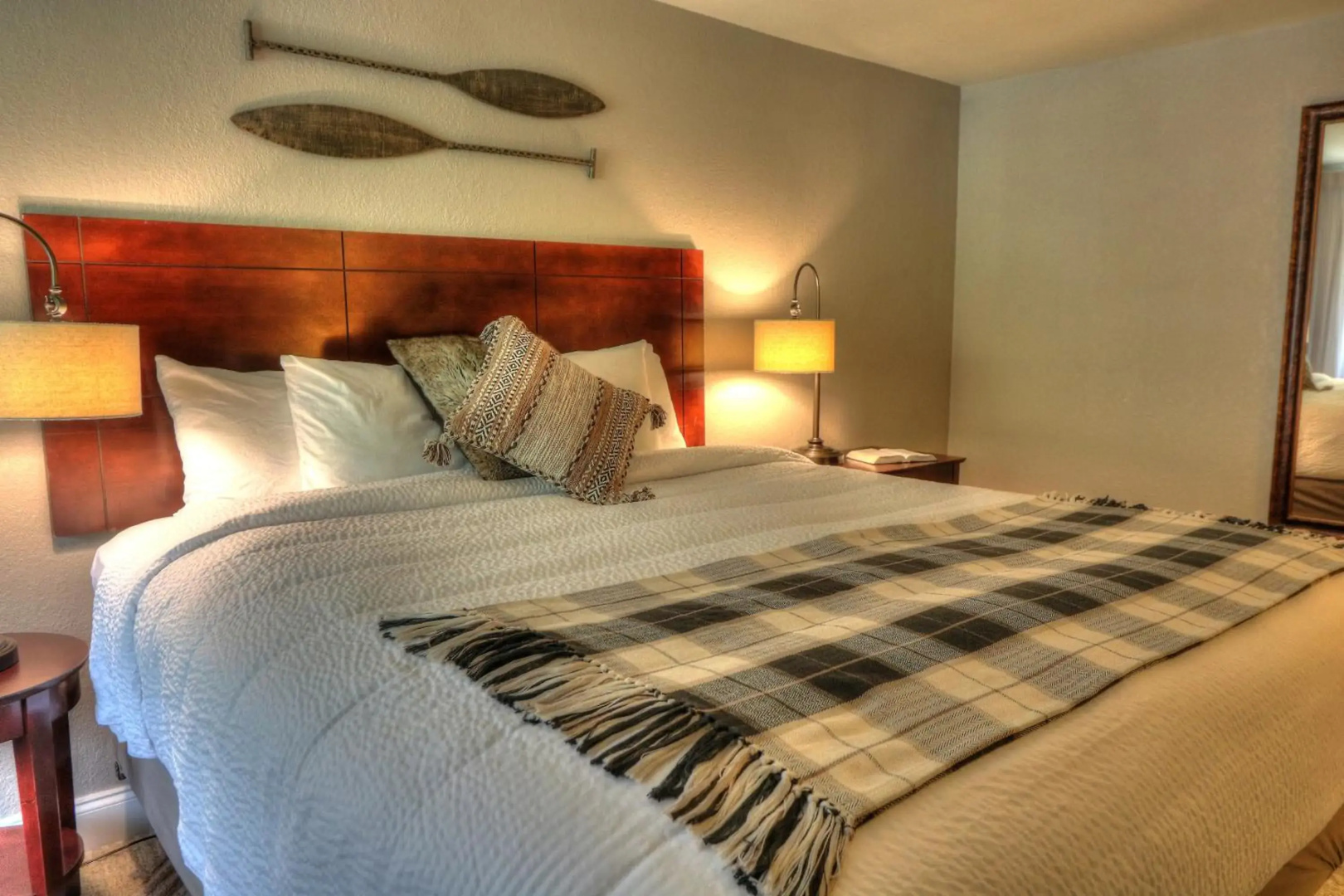 Photo - River Edge Inn